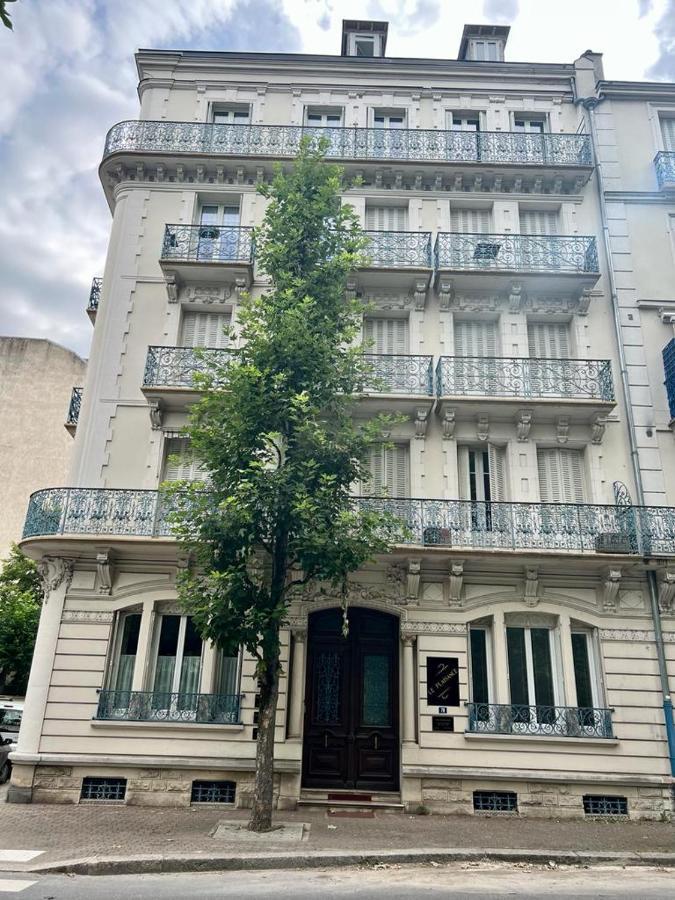 Le Napoleon Apartment Vichy Ngoại thất bức ảnh