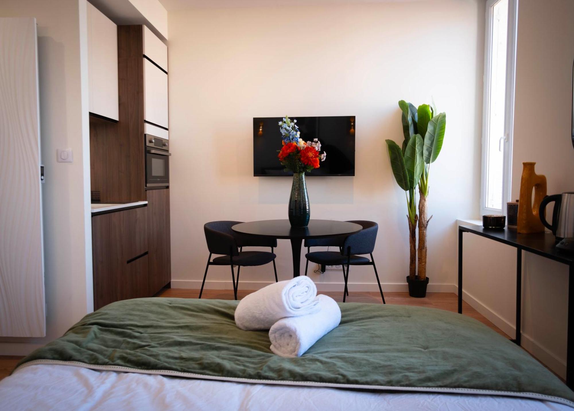 Le Napoleon Apartment Vichy Ngoại thất bức ảnh